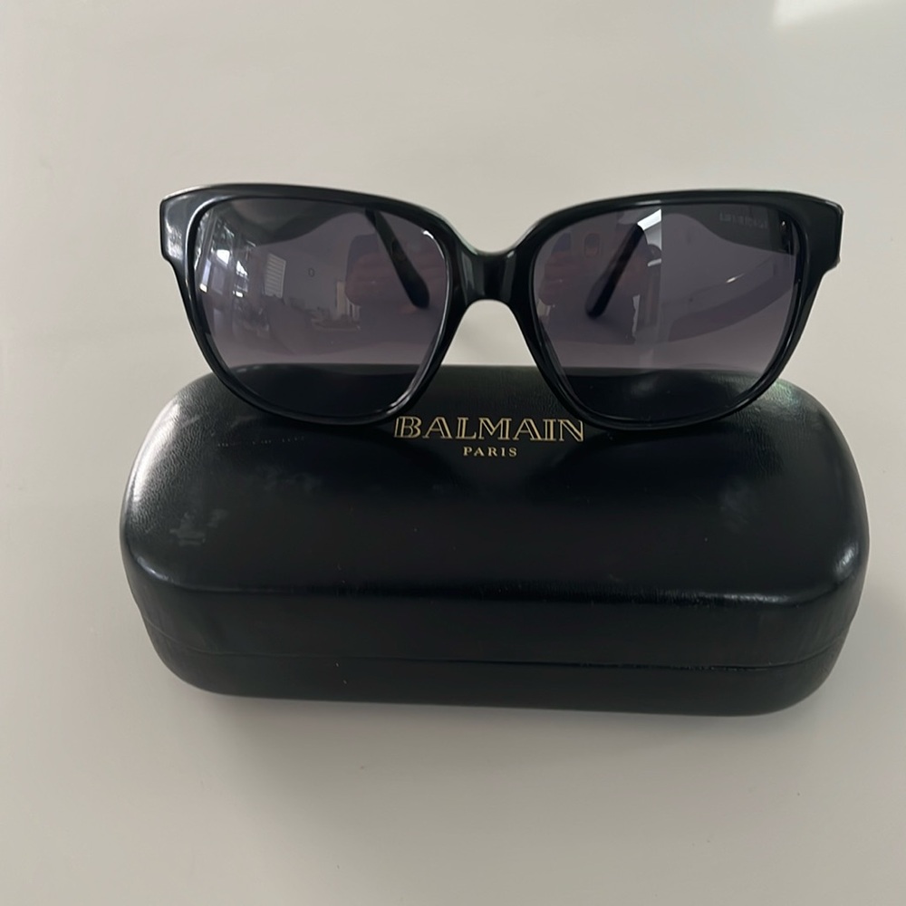 HP🎉 - Balmain Paris BL2045 sunglasses Cat3